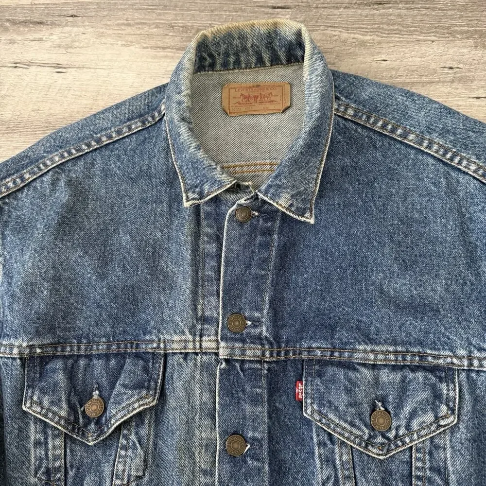 Vintage Levi’s 70507 Denim Trucker Jacket Mens Large Made In USA Oversized Boxy